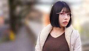 HAWA-358『真面目そうな人妻が豹変して性欲を貪る』ジャケット